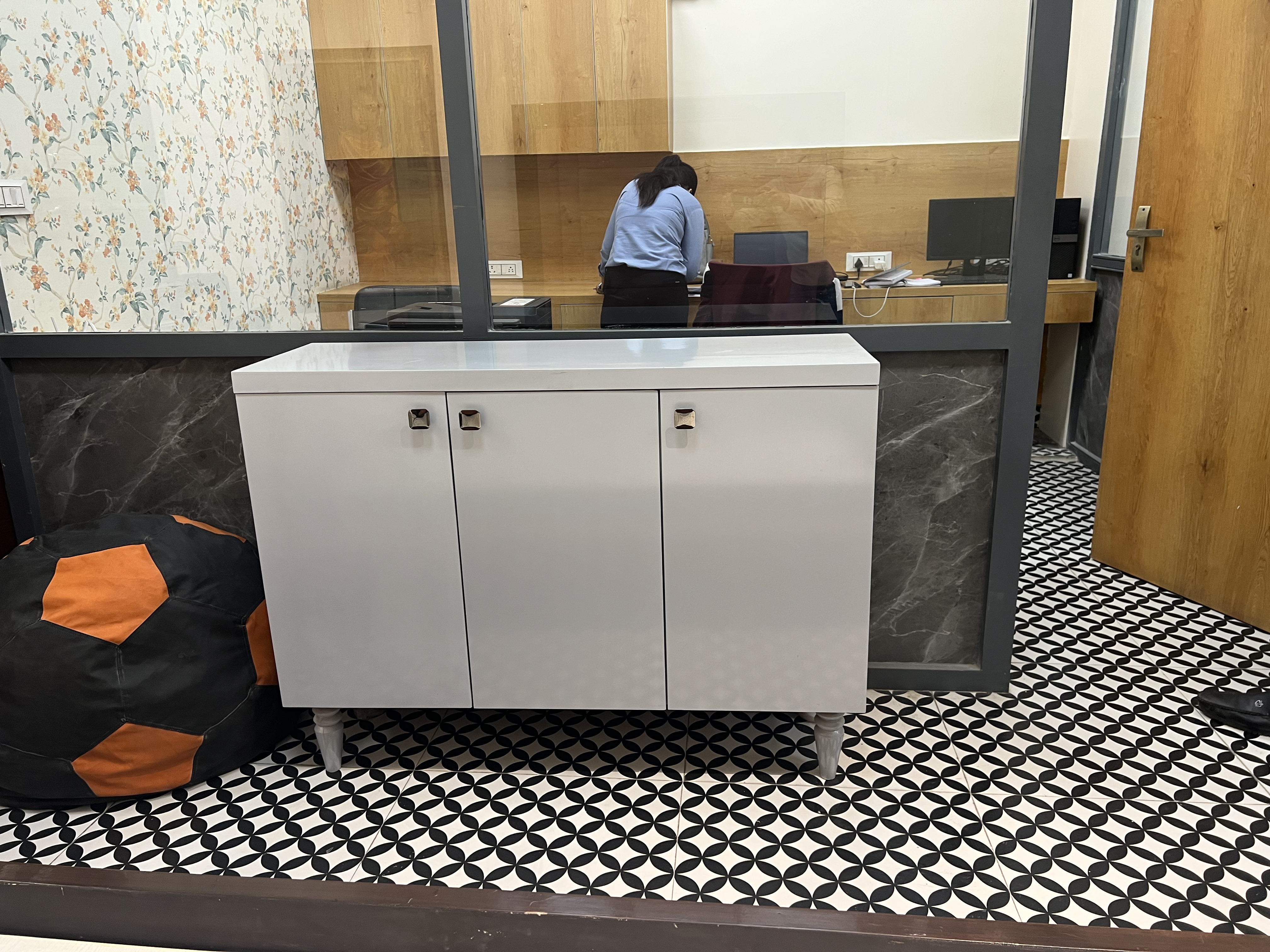 Belfort Console cum Service Table